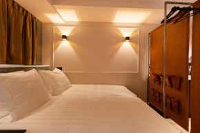 Midtown Hotel Royal Room
